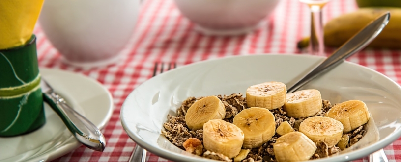 cereal, breakfast, meal, food, banana, fruit, healthy, nutrition, diet, bowl, table, table setting, tablecloth, closeup, breakfast, breakfast, breakfast, breakfast, breakfast, food, banana, banana, banana, banana, diet, diet